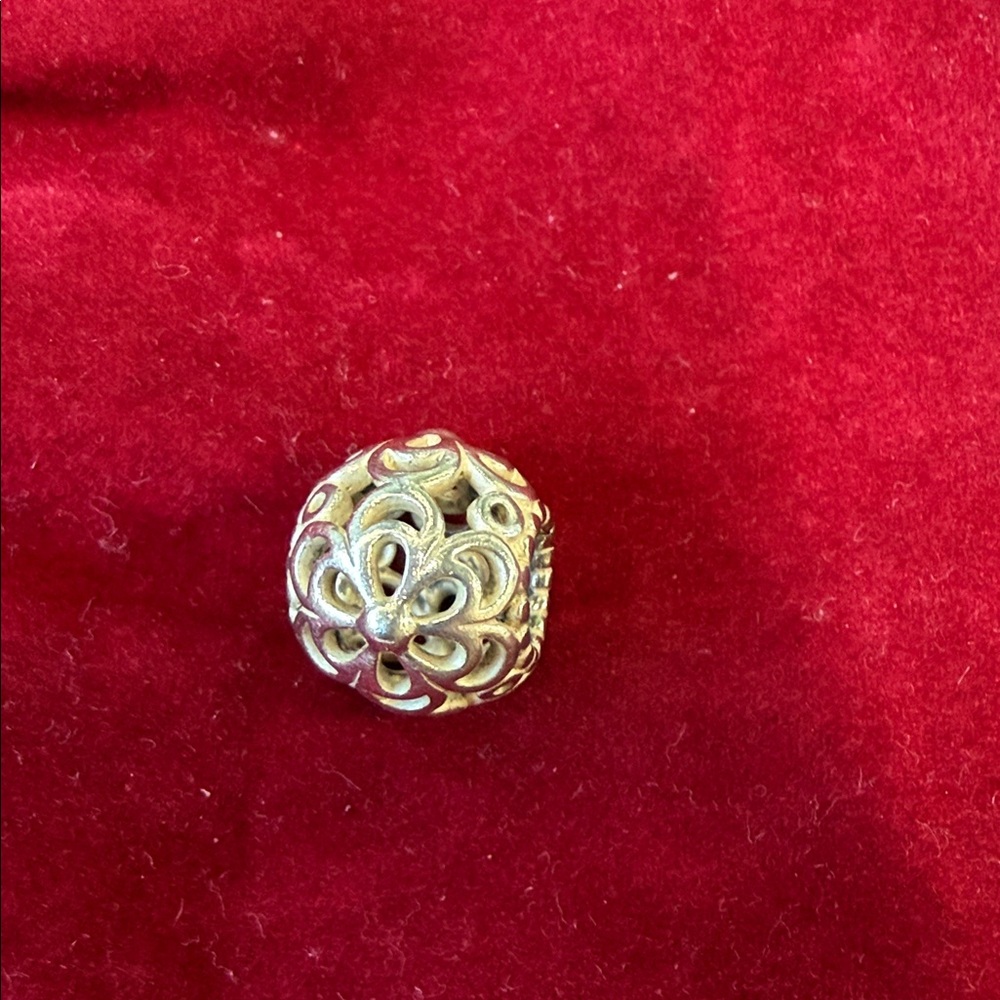 Pandora Silver Daisy Bracelet Charm